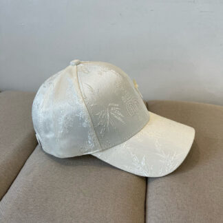 Miu Miu exquisite fashion baseball cap