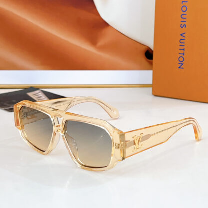 LOUIS VUITTON Fashion Sunglasses - Image 4