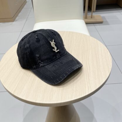 Yves Saint Laurent stylish all-match baseball cap - Image 3