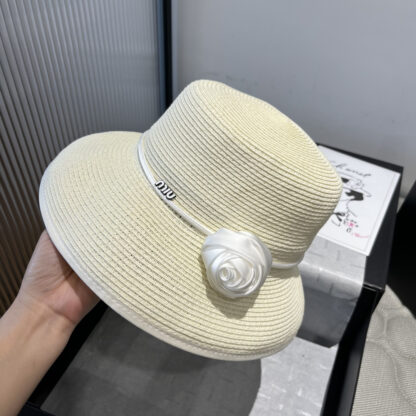 Miu Miu elegant raffia hat - Image 4