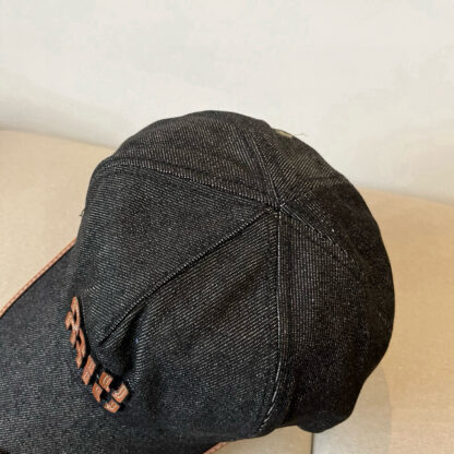 Miu Miu stylish versatile baseball cap - Image 4