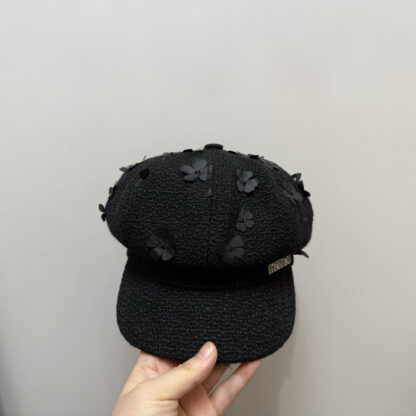 Miu Miu stylish versatile beret - Image 4