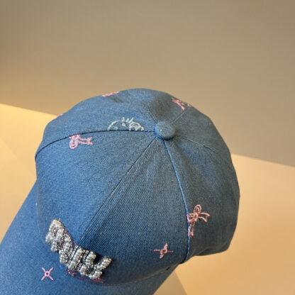 Miu Miu stylish baseball cap - Image 4