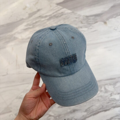 Miu Miu stylish embroidered lettering baseball cap - Image 4