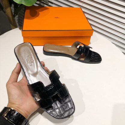 Hermès black summer classic crocodile pattern flat slippers - Image 2