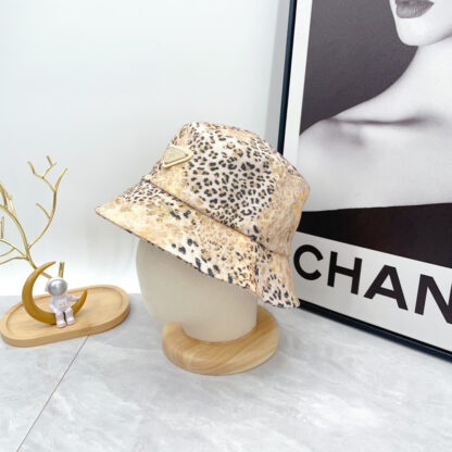 Prada niche sexy leopard fashion bucket hat - Image 3