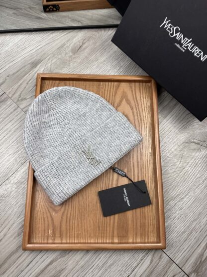 Yves Saint Laurent fine wool knitted hat - Image 3