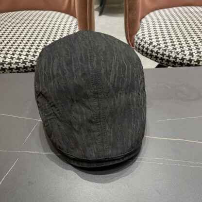 Prada Spring and Summer Lightweight Fashion Retro Cap - Image 3