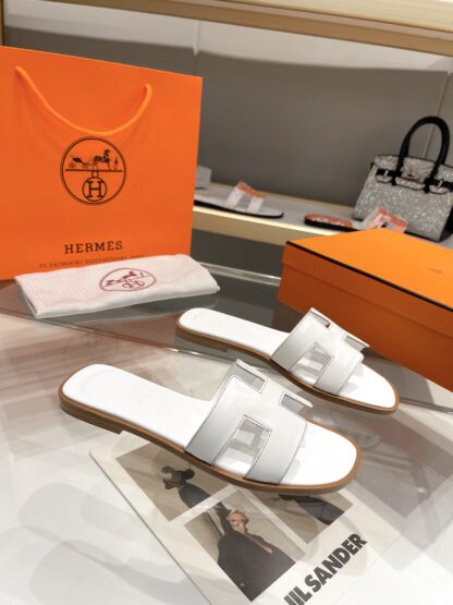 Hermès early spring new white handmade flat slippers - Image 3