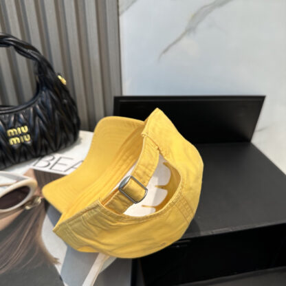 Prada fashion baseball cap - Image 3