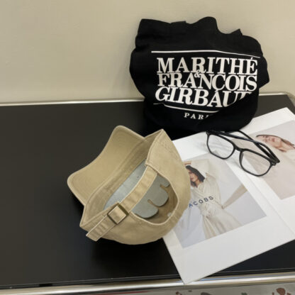 Yves Saint Laurent early spring new simple baseball cap - Image 3