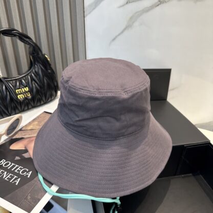 Miu Miu casual bucket hat - Image 4
