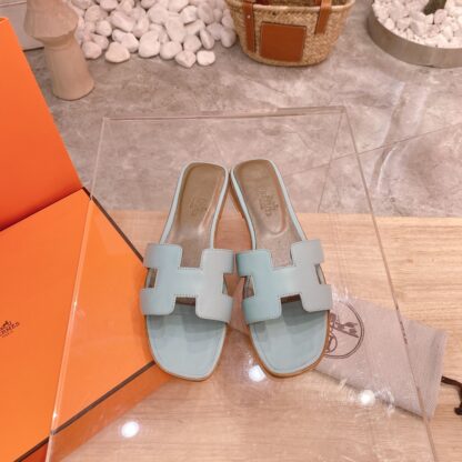 Hermès Palm Print Summer Classic Cowhide Light Blue Flat Slippers - Image 2