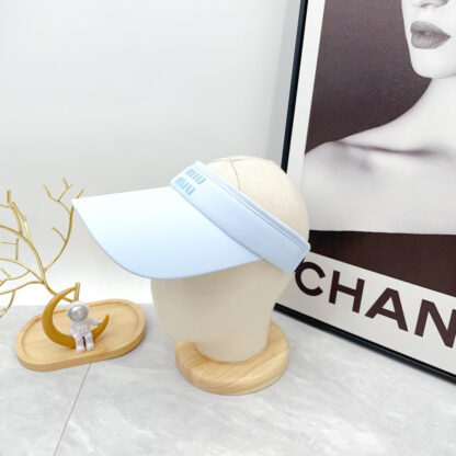 Miu Miu casual hollow hat - Image 4