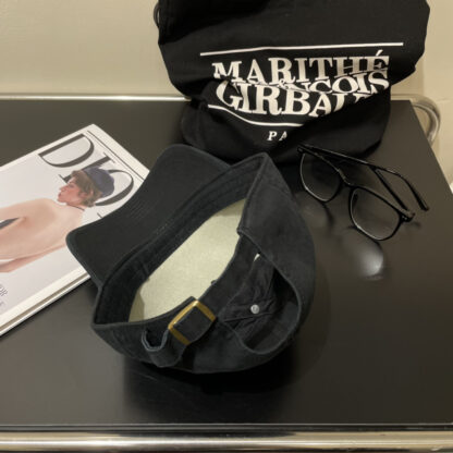 Miu Miu casual plain baseball cap - Image 4