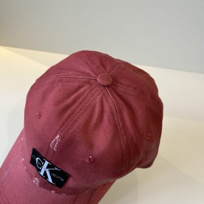 Calvin Kleinf stylish all-match baseball cap - Image 3