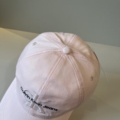 Calvin Kleinf stylish all-match baseball cap - Image 3
