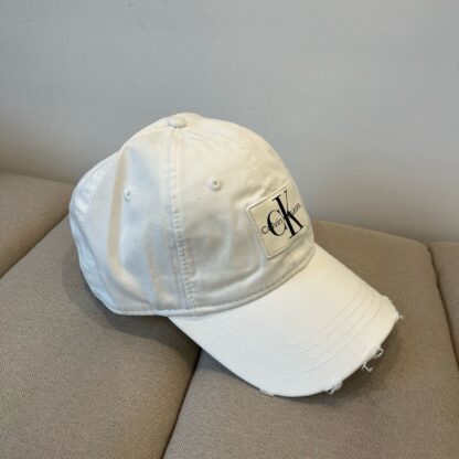 Calvin Kleinf stylish all-match baseball cap - Image 3