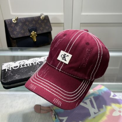 Calvin Kleinf stylish all-match baseball cap - Image 3