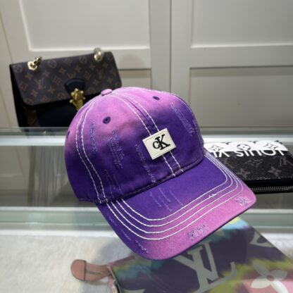Calvin Kleinf stylish all-match baseball cap - Image 3