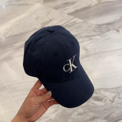 Calvin Kleinf washed denim series, casual and versatile baseball cap - Image 3