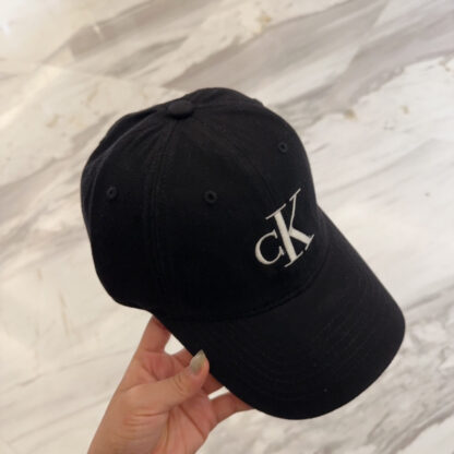 Calvin Kleinf washed denim series, casual and versatile baseball cap - Image 3