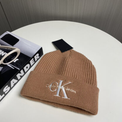 Calvin Kleinf fine wool knitted single hat - Image 3
