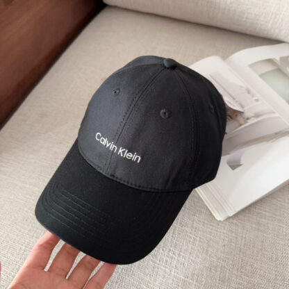 Calvin Kleinf casual all-match baseball cap - Image 3