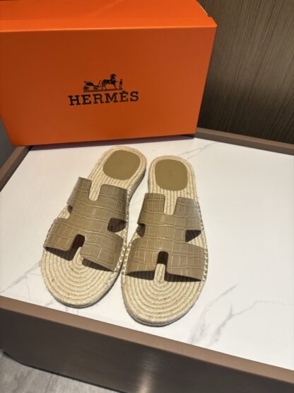 Hermes apricot comfortable and versatile non-slip breathable casual slippers - Image 3