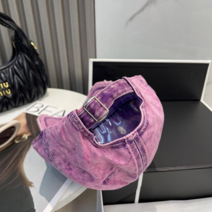 Balenciaga spring new hole casual baseball cap - Image 3