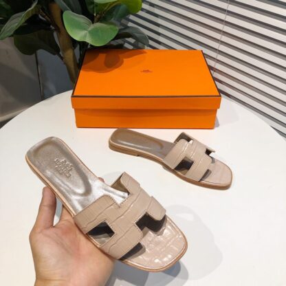 Hermès summer classic versatile crocodile pattern pink apricot flat slippers - Image 2