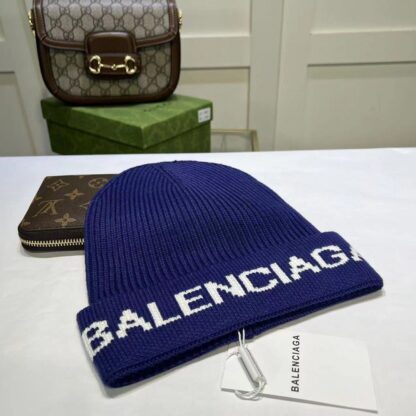 Balenciaga autumn and winter casual generous knitted hat - Image 3