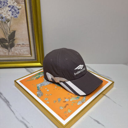 Balenciaga pure cotton Japanese and Korean fashion baseball cap - Image 3