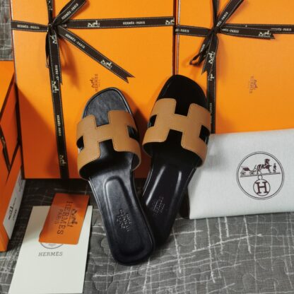 Hermes black and brown handmade slippers - Image 3