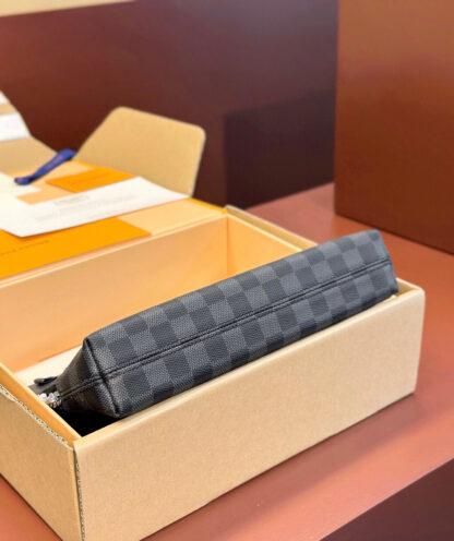 Louis Vuitton new pouch clutch bag - Image 3