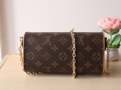 Louis Vuitton Pochette Clle Bag - Image 3