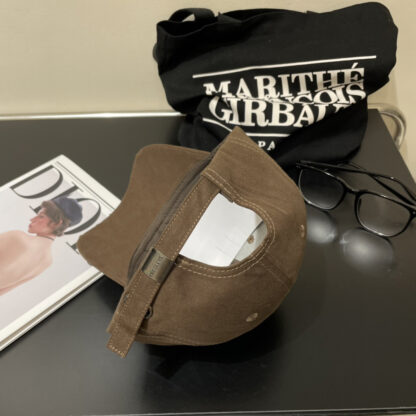 Balenciaga simple and stylish couple baseball cap - Image 3