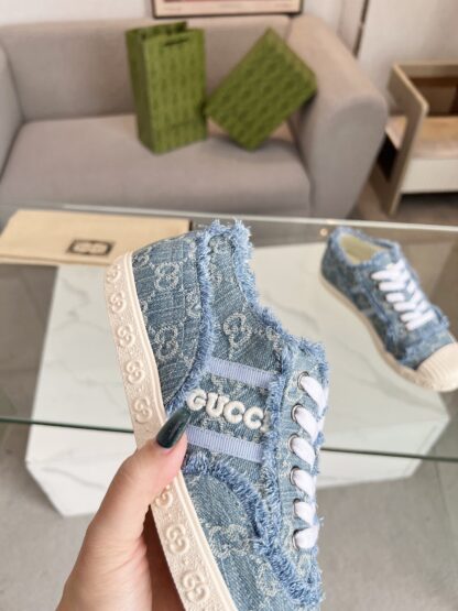 Gucci low-top casual sneakers - Image 4