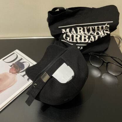 Balenciaga simple and stylish couple baseball cap - Image 3