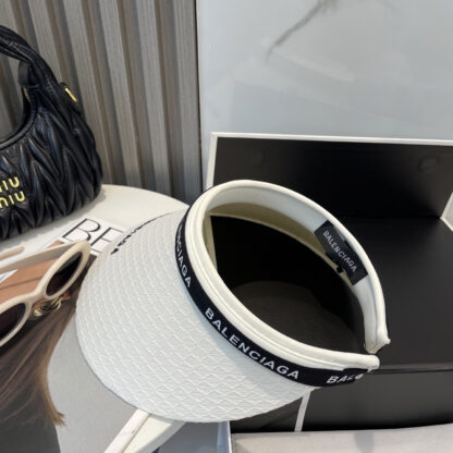 Balenciaga casual all-match sun hat - Image 3