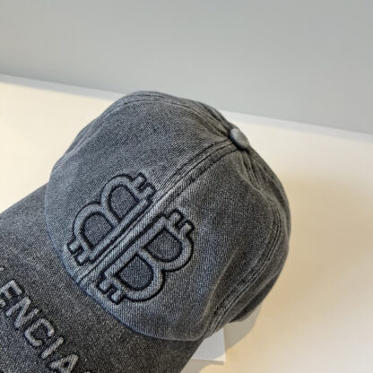 Balenciaga logo baseball cap - Image 3