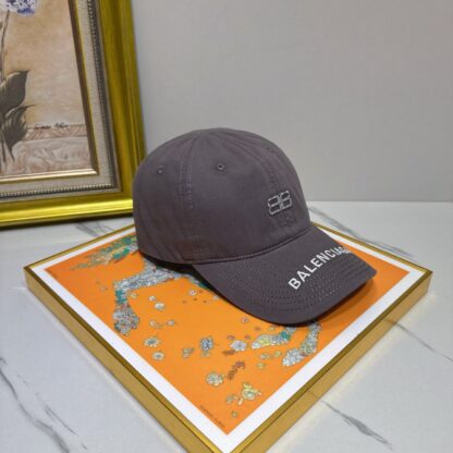 Balenciaga stylish cotton baseball cap - Image 3