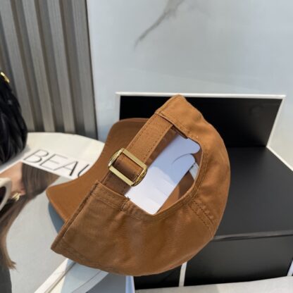 Celine simple letter fashion trend baseball cap - Image 3