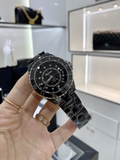 Chanel stylish and exquisite watches - Image 4