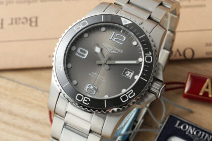 Longines Conquest series men's watch - Image 4