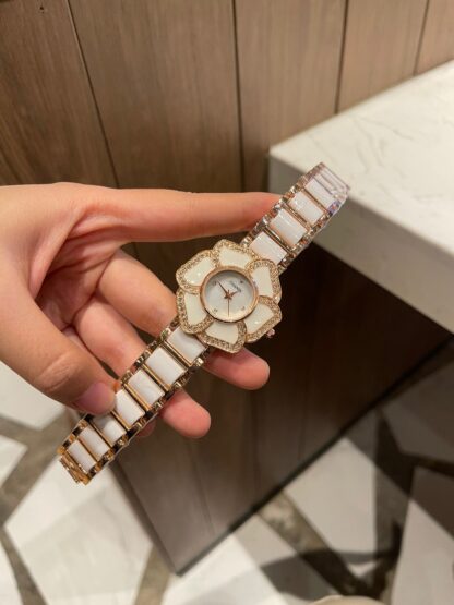 Chanel Petal Diamond Ring Temperament Women's Watch - Image 4