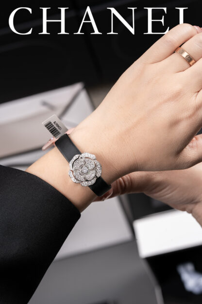 Chanel Delicate Camellia Quartz Watch - Image 4