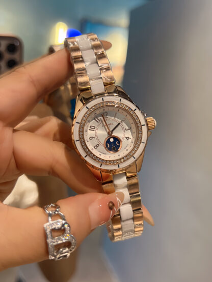 Chanel diamond-set ceramic watch - Image 4