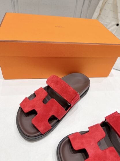 Hermès Spring and Summer New Red Comfort Slippers - Image 3