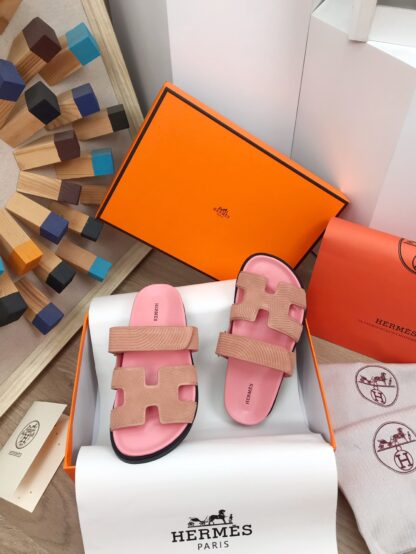 Hermes pink spring and summer new leather slippers - Image 3